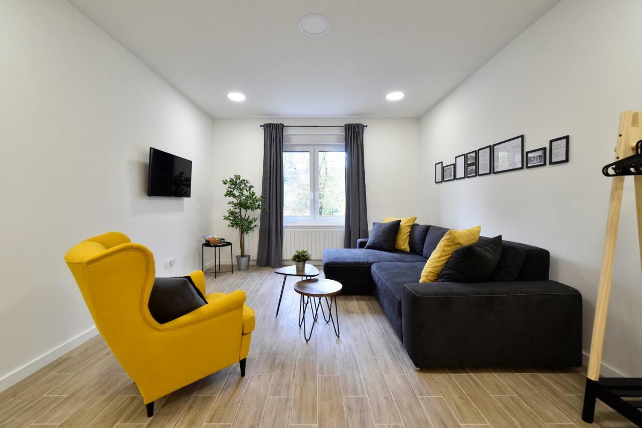 Fishnjak Apartments Zagabria Esterno foto
